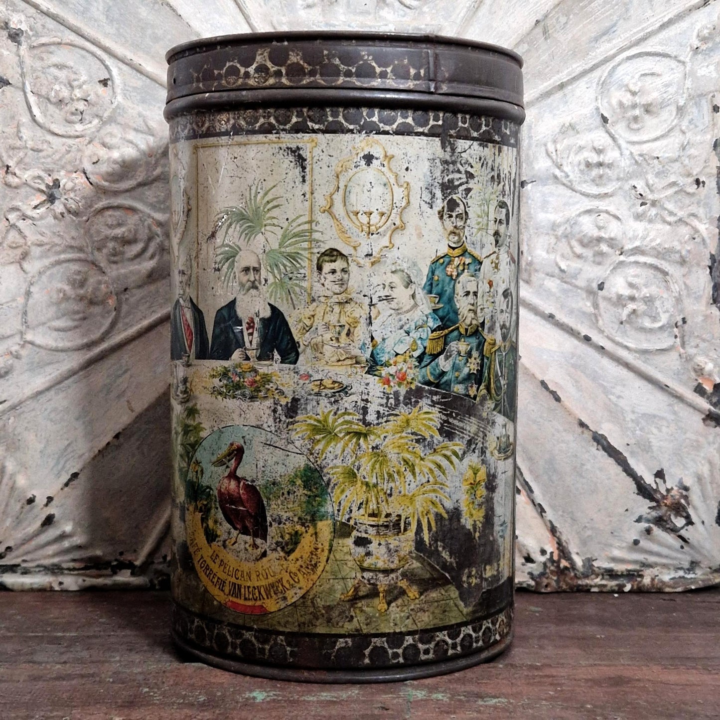 Rare grande boîte d'épicerie « Pélican Rouge » - 1899