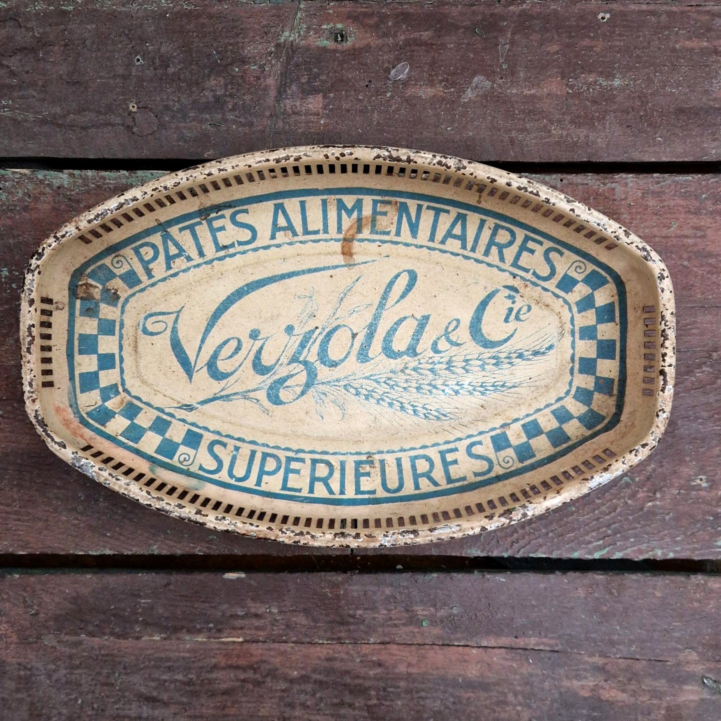 Corbeille publicitaire en tôle lithographiée « Pâtes Verziola »