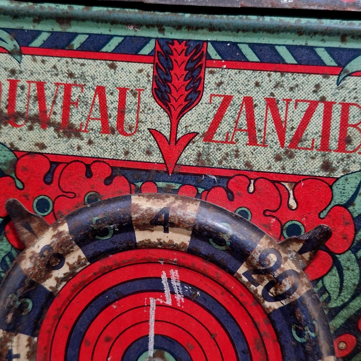 Boîte à système « Le Nouveau Zanzibar », Vers 1900