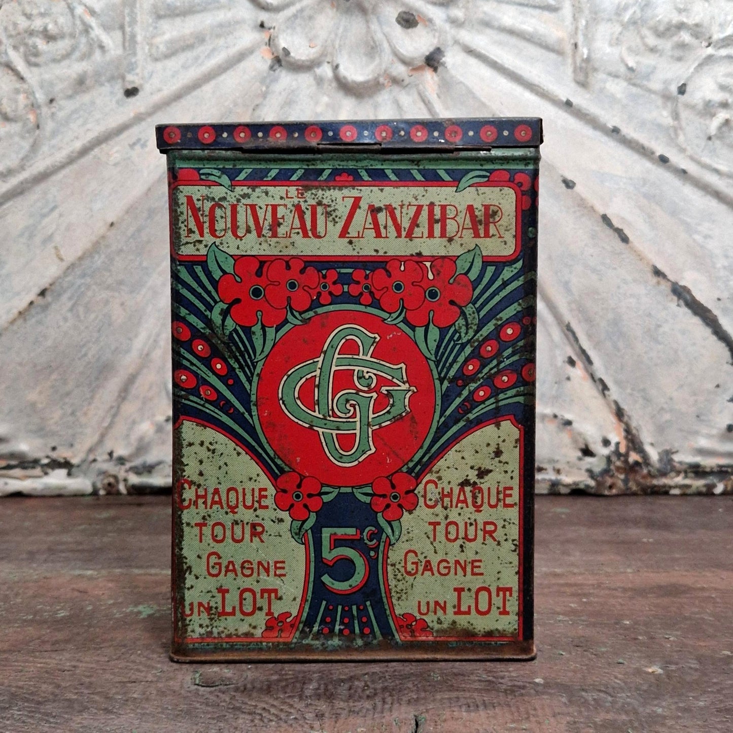 Boîte à système « Le Nouveau Zanzibar », Vers 1900