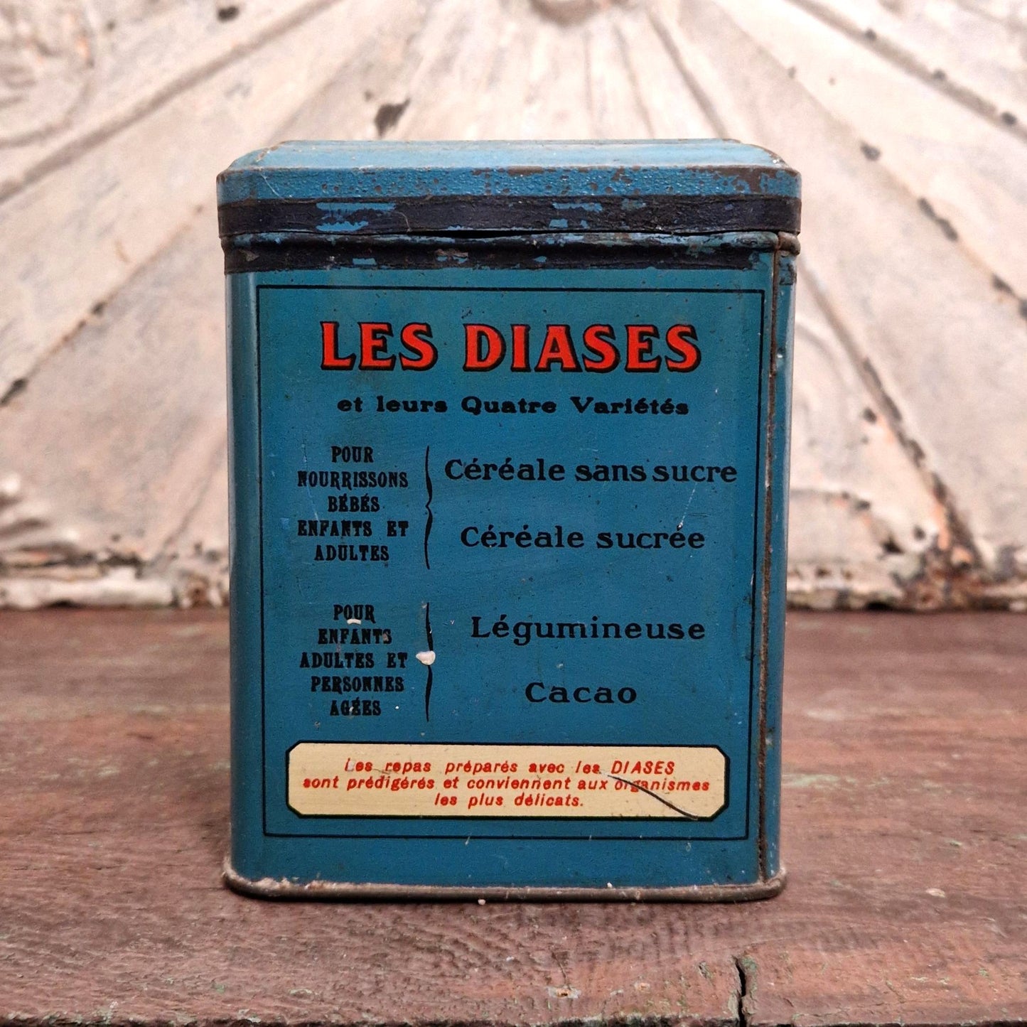 Boîte publicitaire «Diase, essence pour le moteur humain »