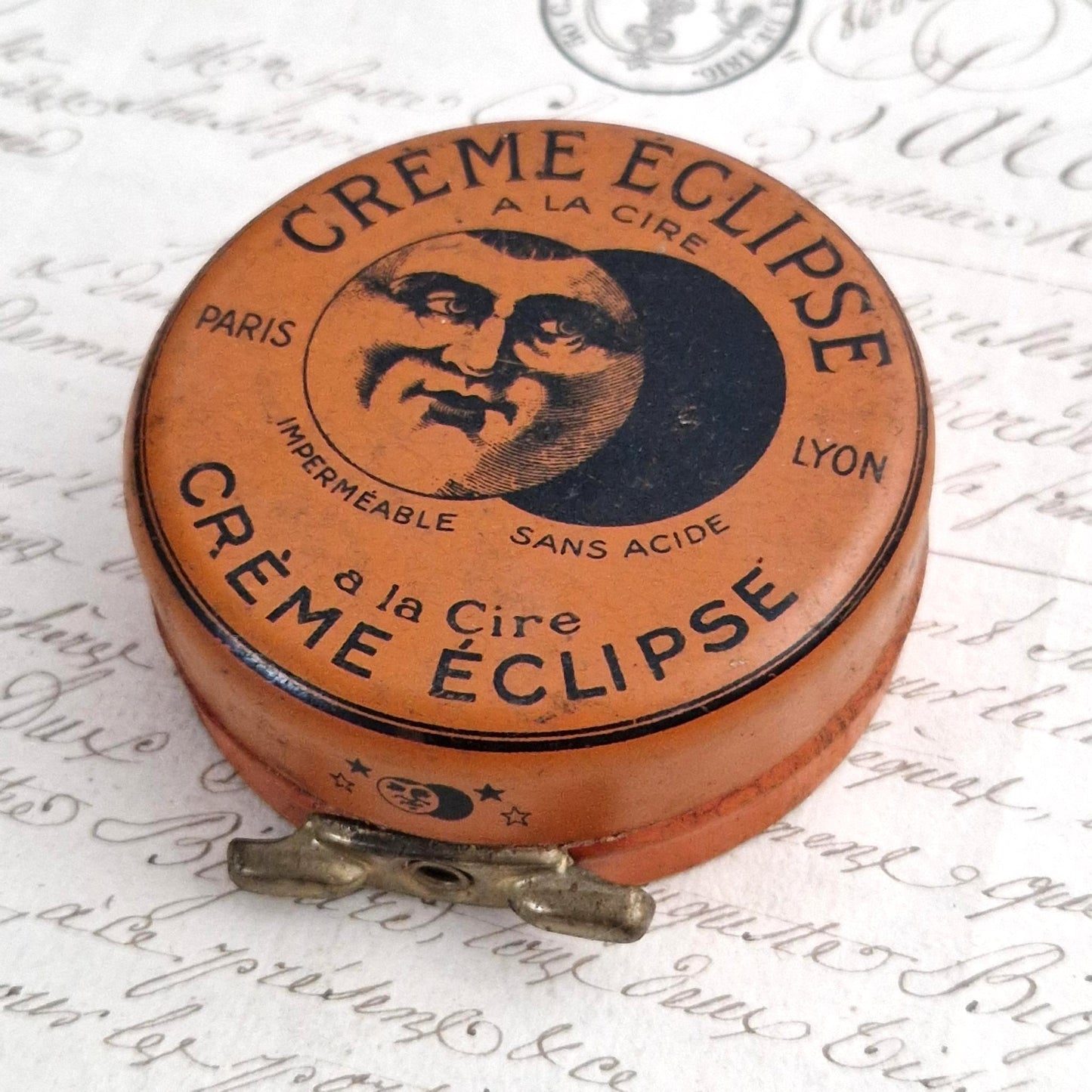 Ancienne boîte de cirage orange « Crème Éclipse à la cire » N°3