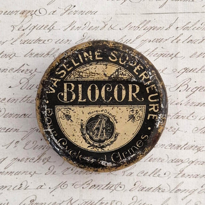 Ancienne boîte « Blocor - Vaseline supérieure pour armes »