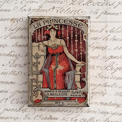 Boîte ancienne « La Princesse - Agrafe G.J.F. Paris »