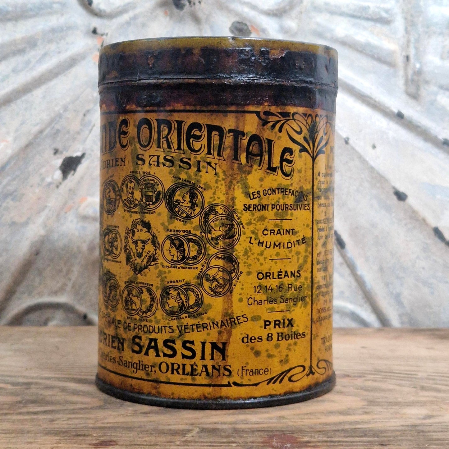 Rare boîte en tôle lithographiée « Provende Orientale »