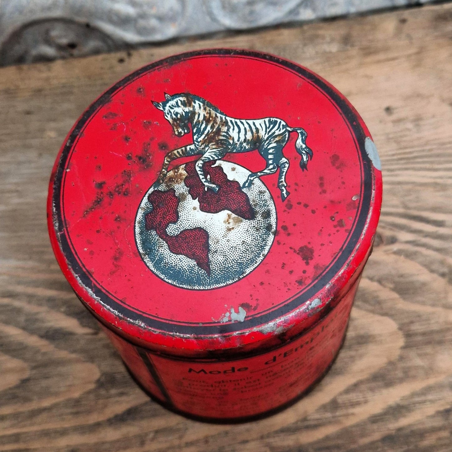 Rare boîte « Au zèbre - Onguent pour pieds de chevaux »
