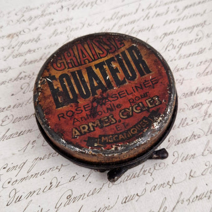Boîte de graisse ancienne « Équateur » pour armes, cycles