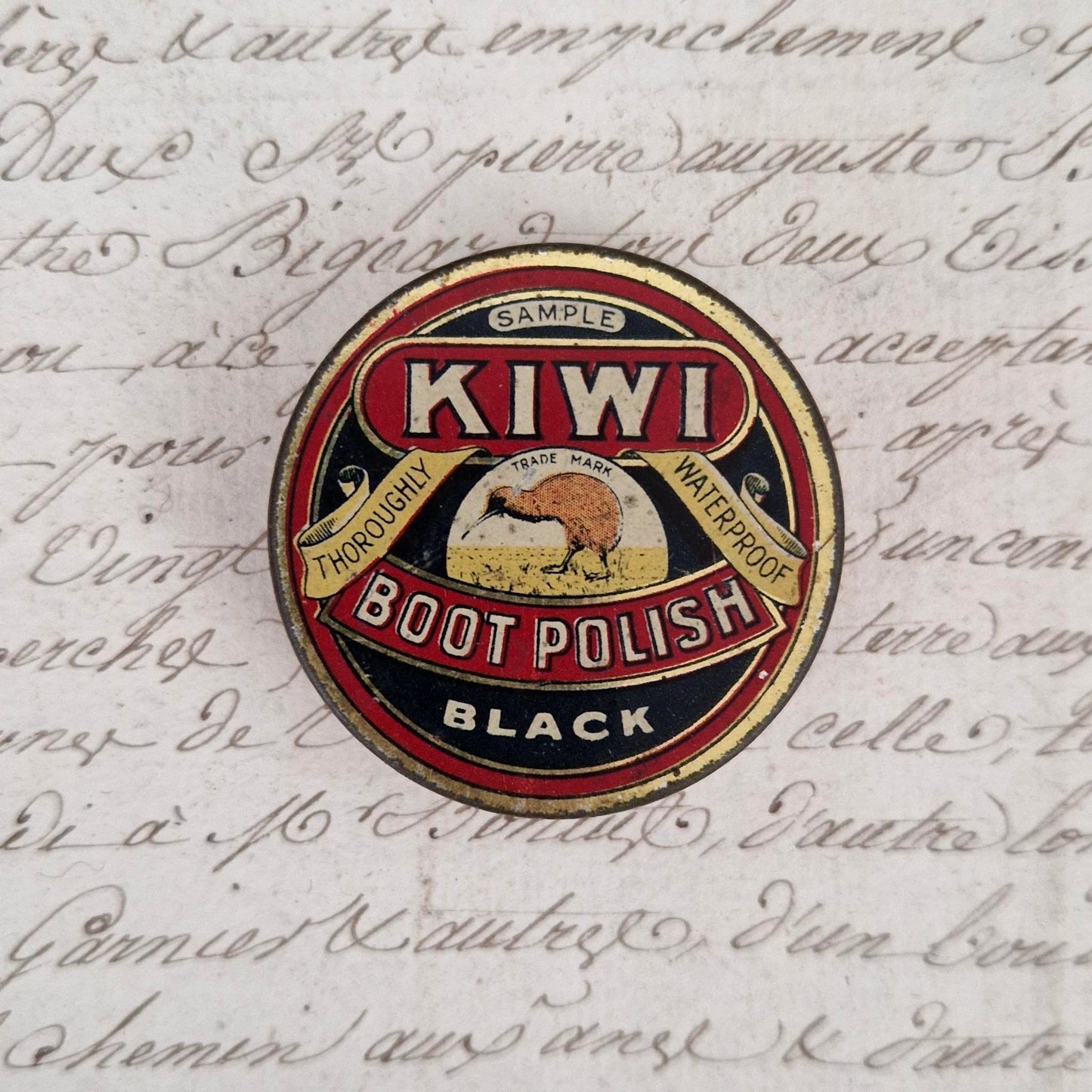 Mini boîte échantillon scellée « KIWI Boot Polish – Black »
