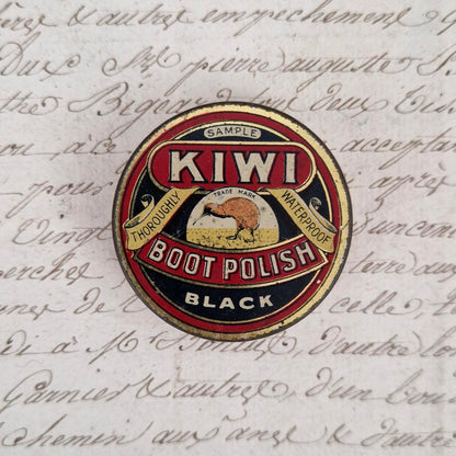 Mini boîte échantillon scellée « KIWI Boot Polish – Black »
