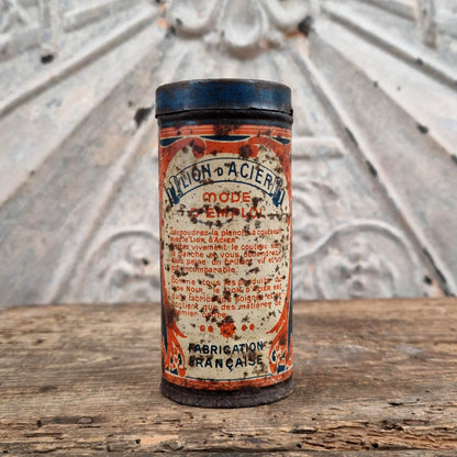 Boîte / Bidon  « Lion d'Acier » - Produit du Lion Noir