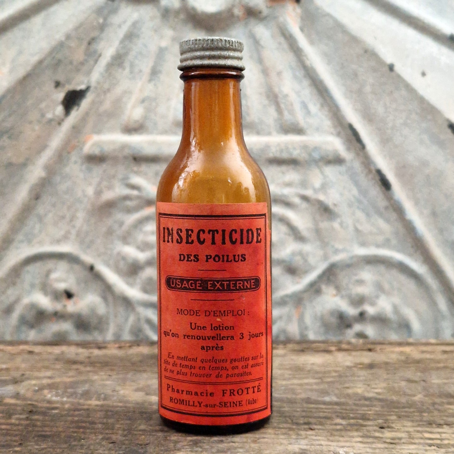 Rare ancien flacon « Insecticide des Poilus » - Vers 1914/1918