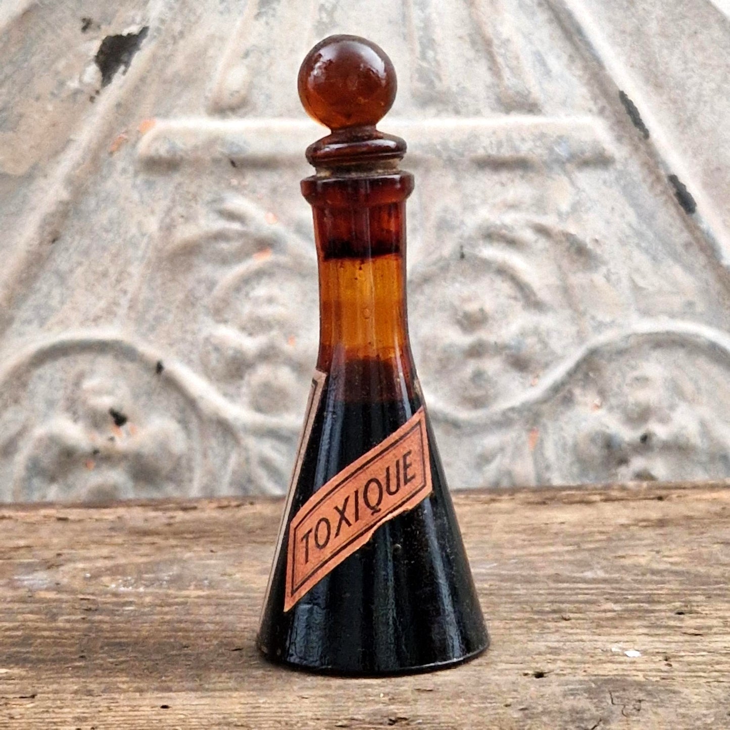 Flacon tronconique « Solution d’Intrait de Colchique »