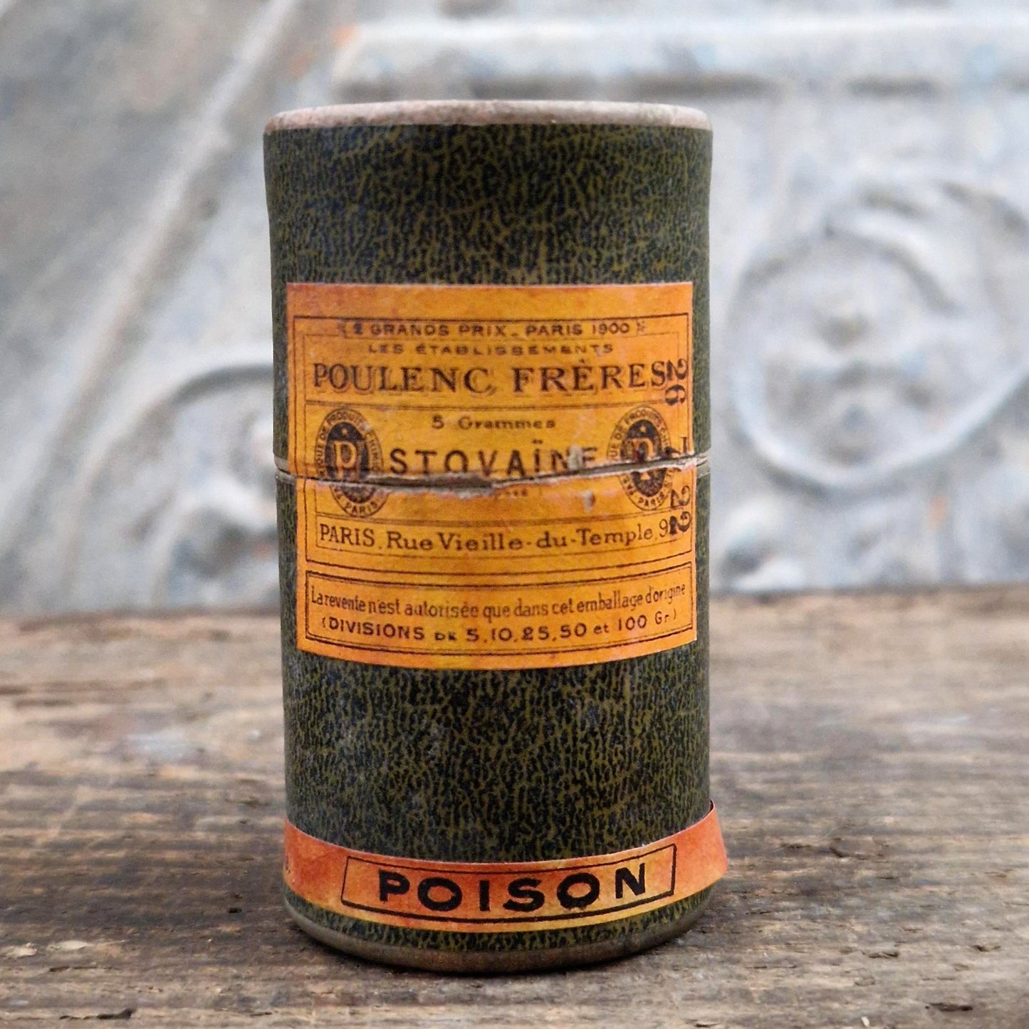 Ancien flacon pharmaceutique « Stovaïne » avec étui d’origine
