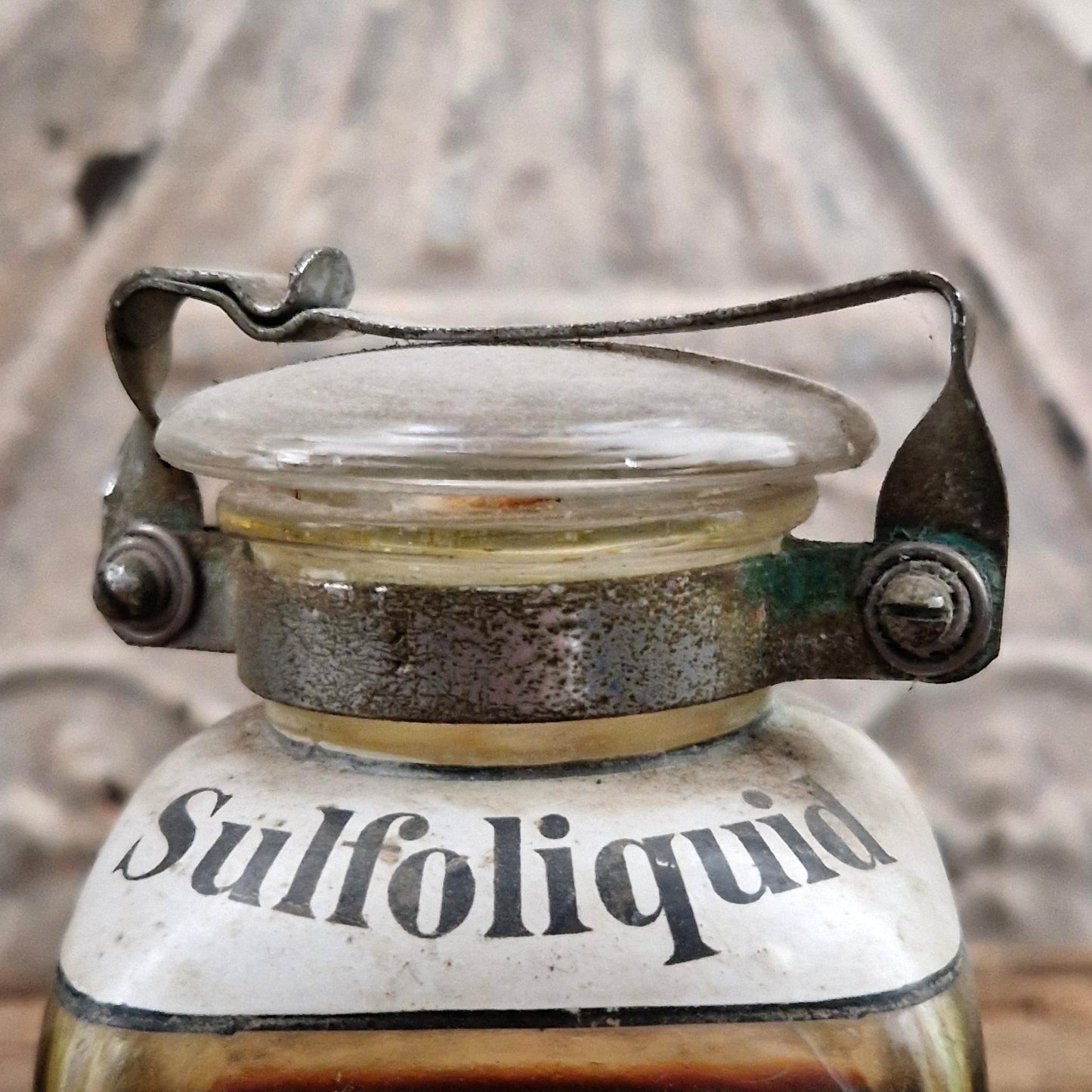 Rare flacon d’apothicaire « Sulfoliquid » avec fermoir