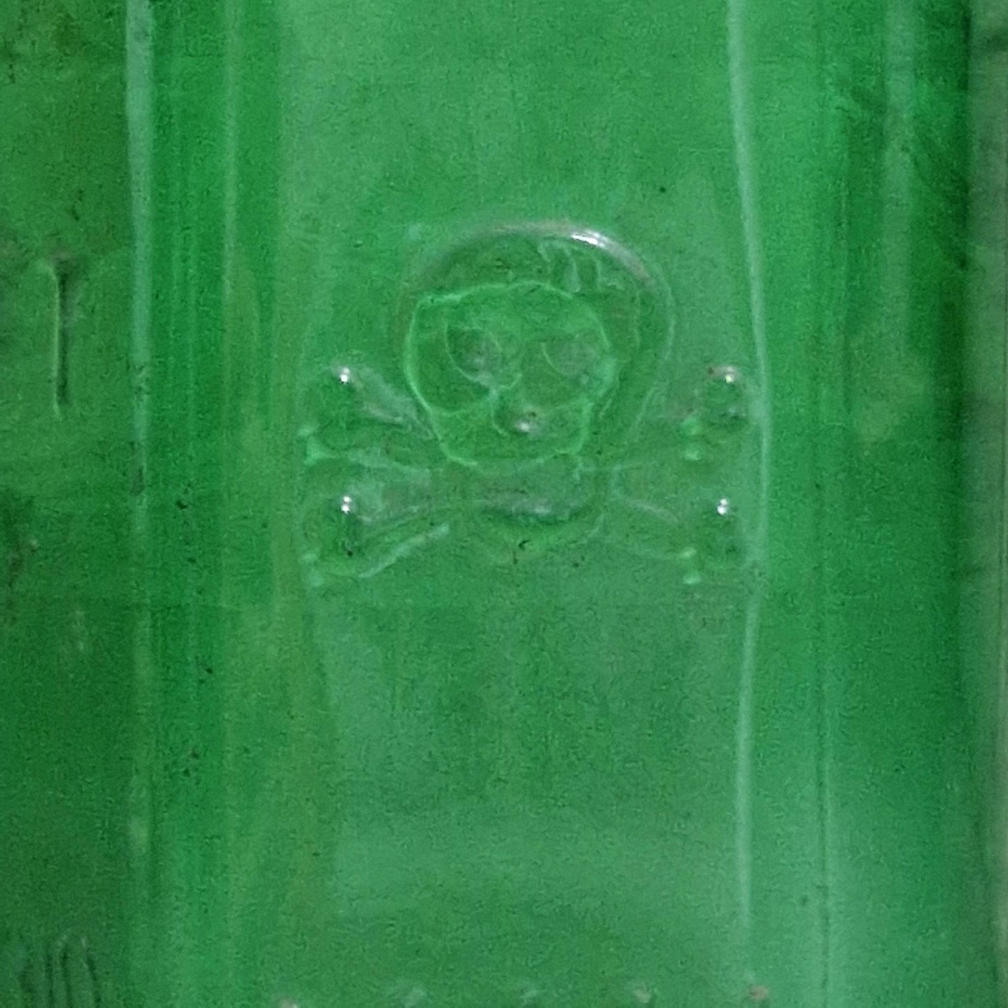 Grand flacon ancien de poison, tête de mort – 100cl