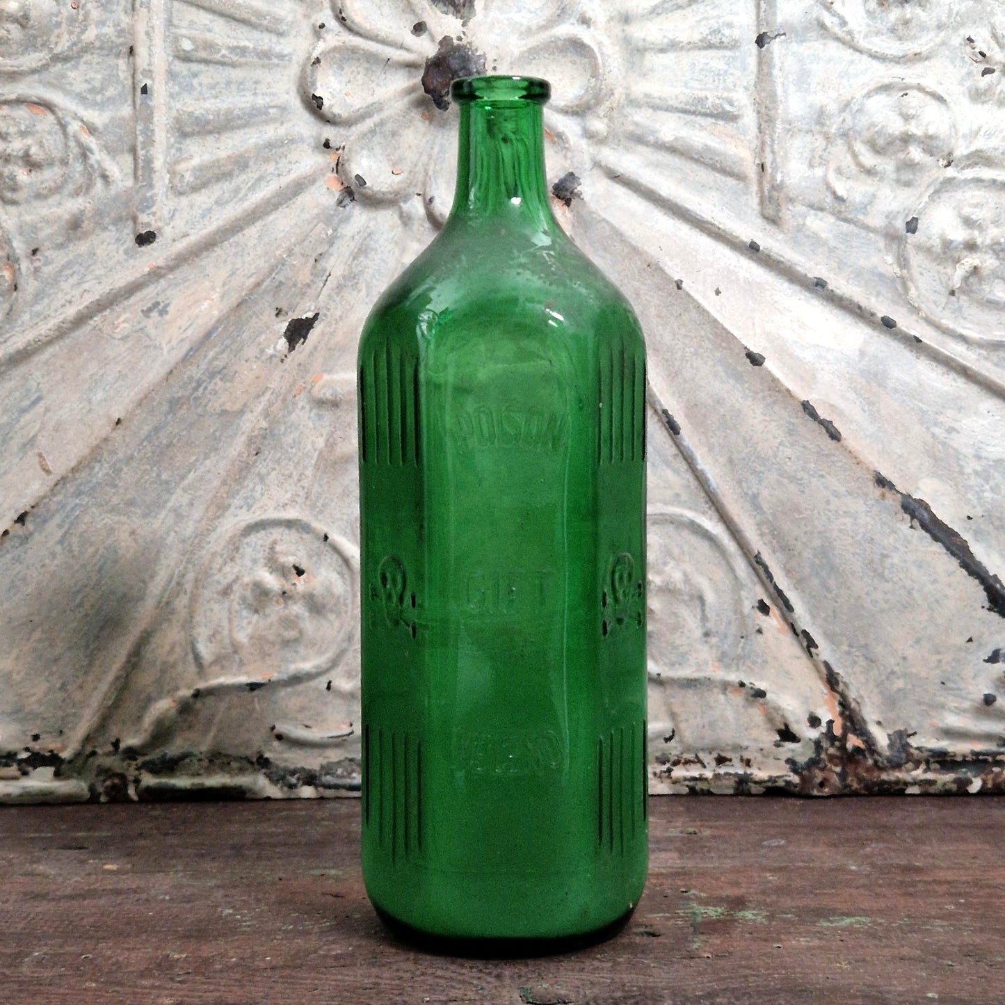 Grand flacon ancien de poison, tête de mort – 100cl