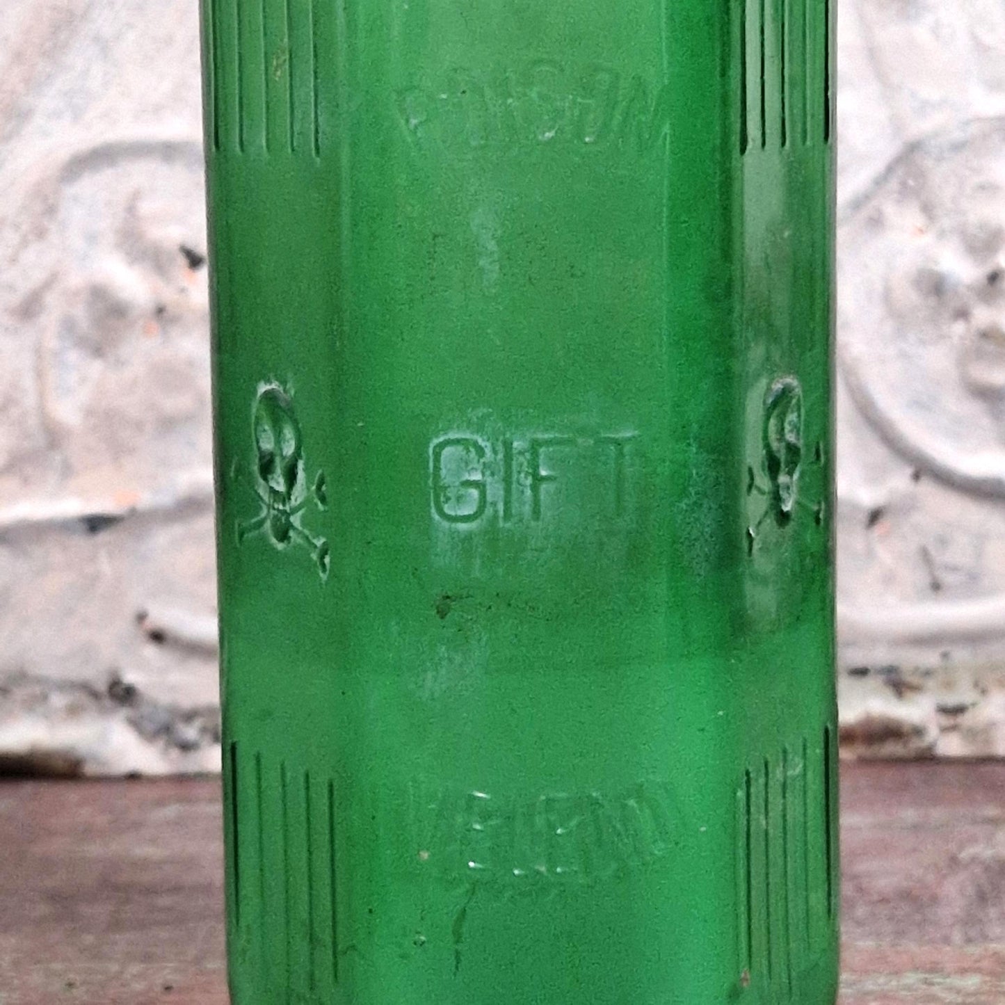 Grand flacon ancien de poison, tête de mort - 50cl