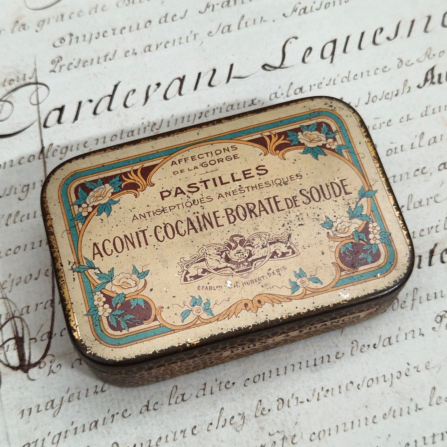 Ancienne boîte « Pastilles Aconit - Cocaïne - Borate de Soude »