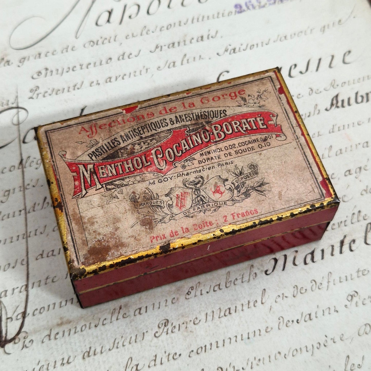 Boite pharmaceutique de pastilles à la cocaine