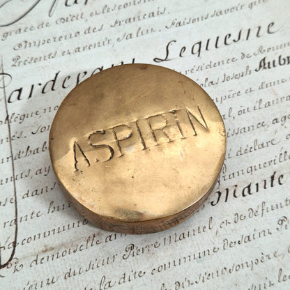 Ancienne boîte à aspirine de poche en laiton - Début XXe