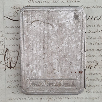Ancienne trousse médicale d’urgence - WW1