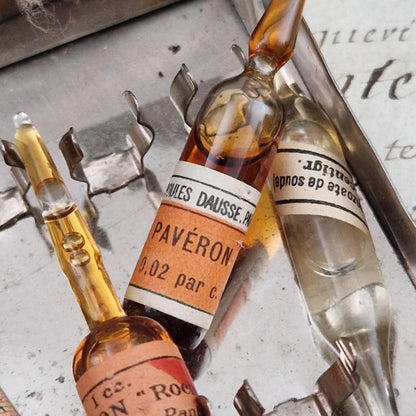 Trousse médicale d’urgence - Ampoules Dausse, Paris