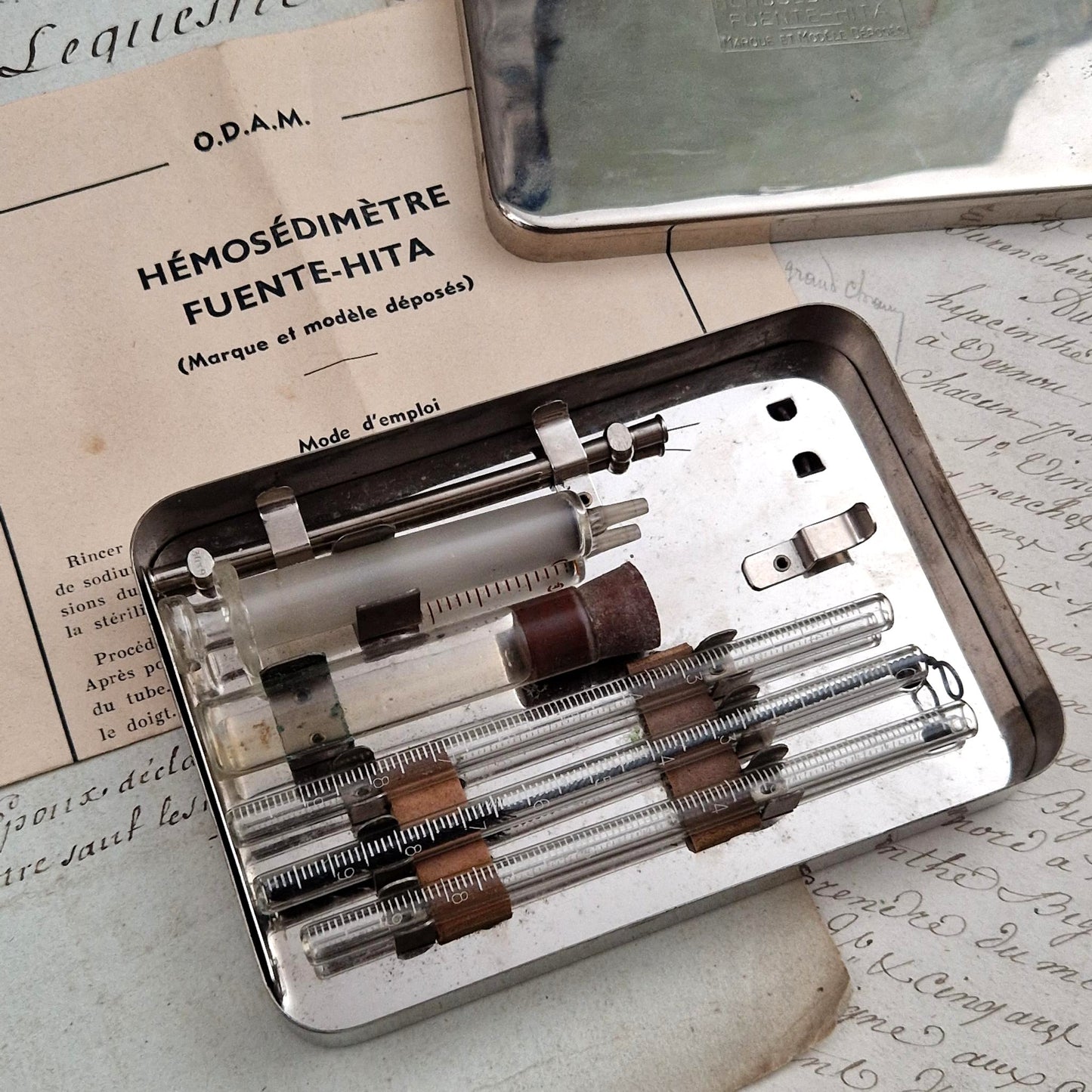 Rare coffret médical « Hémosédimètre » - ODAM Lyon