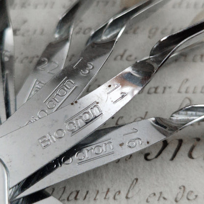 Nuancier de dentiste ancien - Biocron