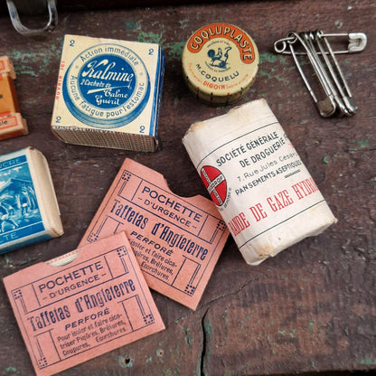 Ancienne trousse de secours des Grandes Pharmacies