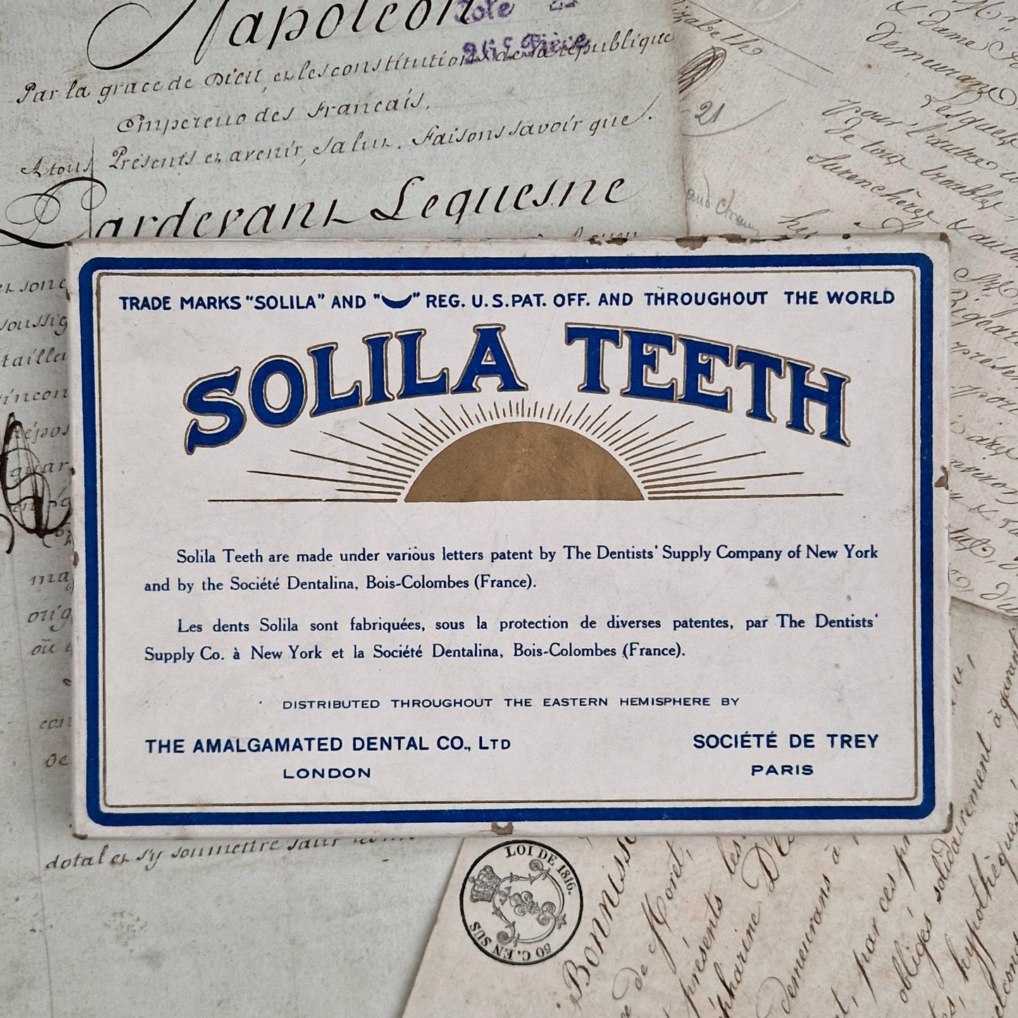 Ancienne boîte de dents de prothésiste Solila Teeth