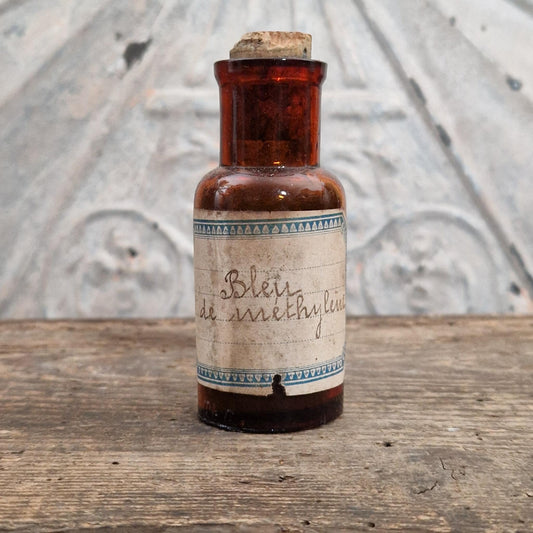 "Methylene Blue" pharmacy bottle - Early 20th century