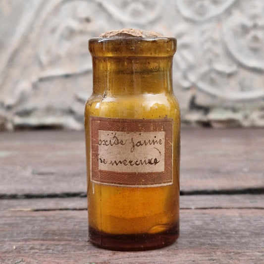 Ancien flacon de pharmacie « Oxyde jaune de mercure »