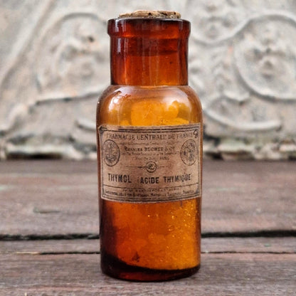 Ancien flacon de pharmacie « Thymol - Acide thymique »