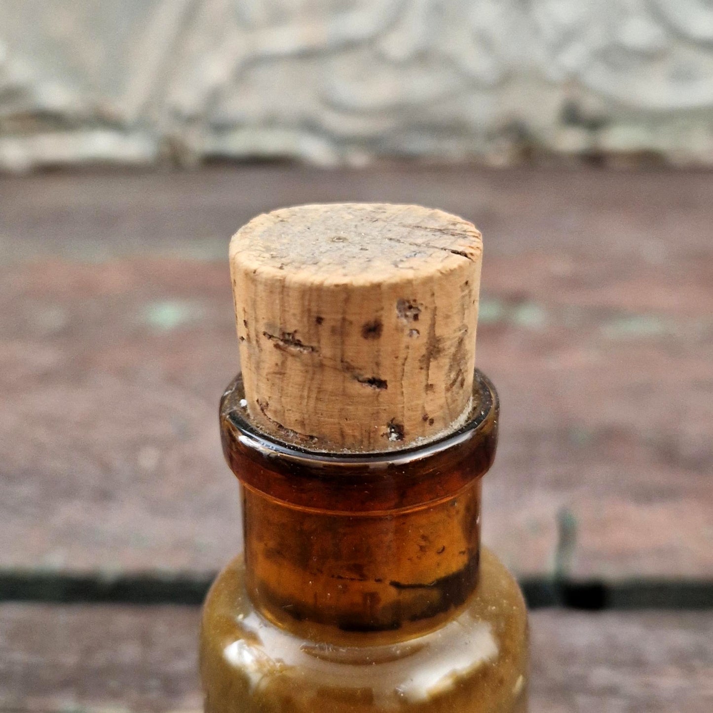 Ancien flacon de pharmacie « Oxyde rouge de Mercure »