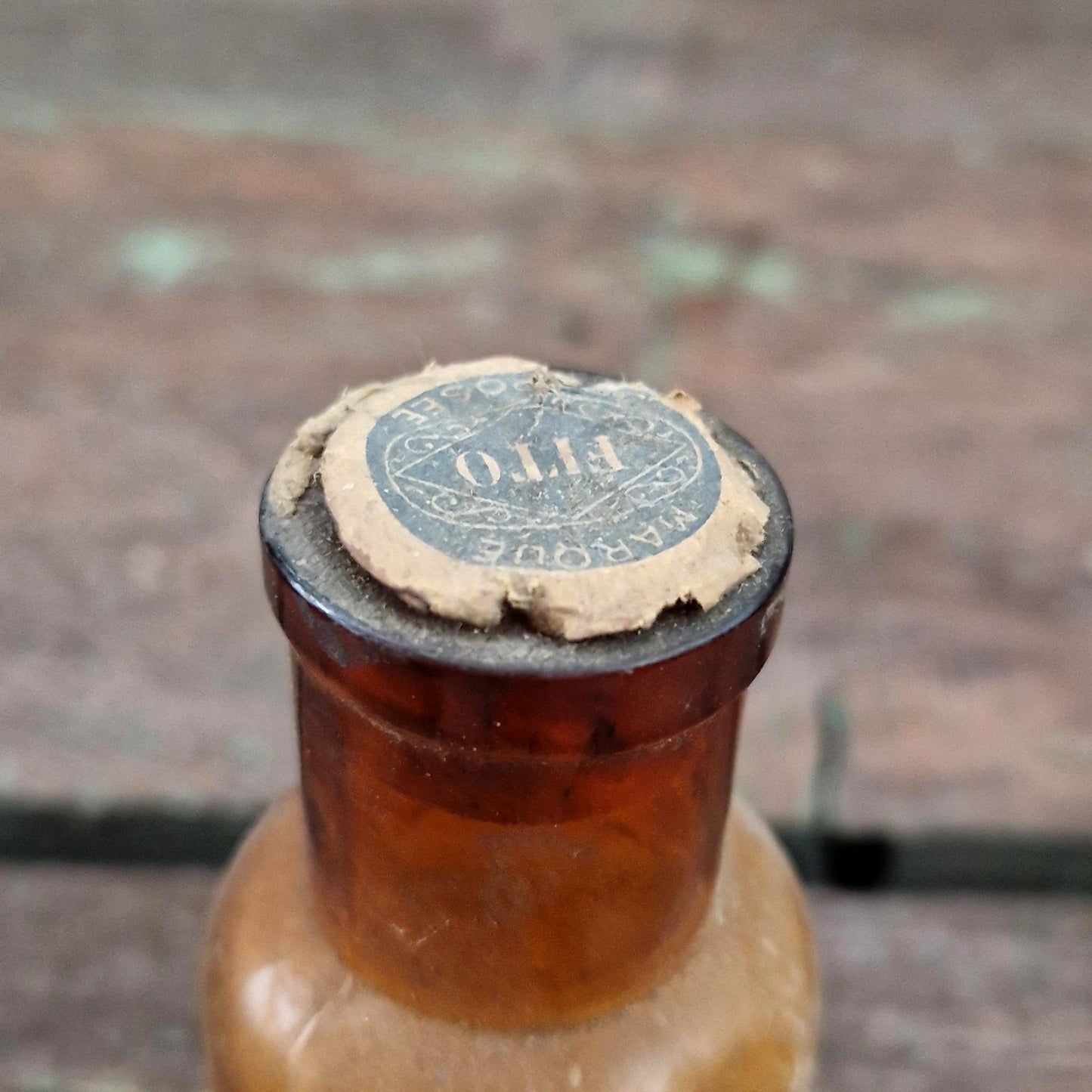 Ancien flacon pharmaceutique « Rénine (Poudre de Reins) »