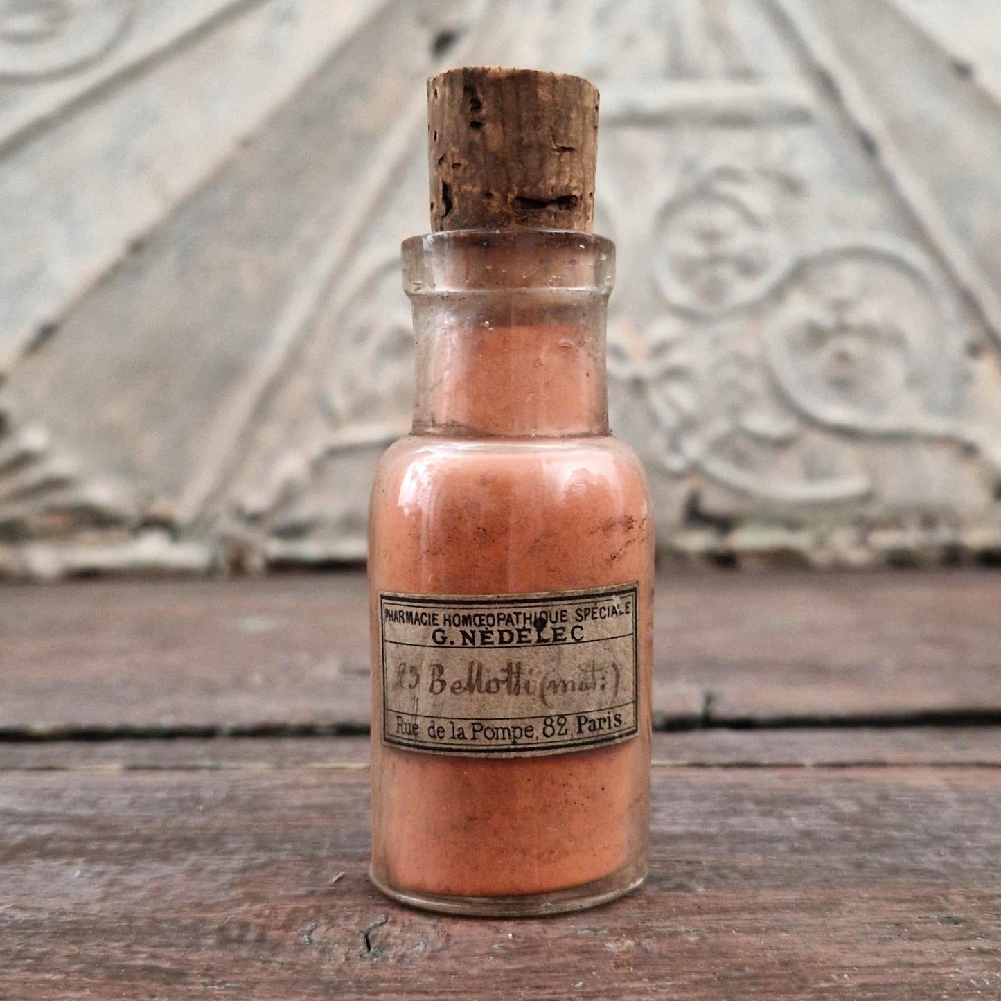 Ancien flacon de homéopathique « Belloth (mat.) » -