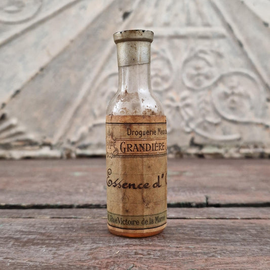 Ancien flacon de droguerie médicinale « Essence d’Aspic »