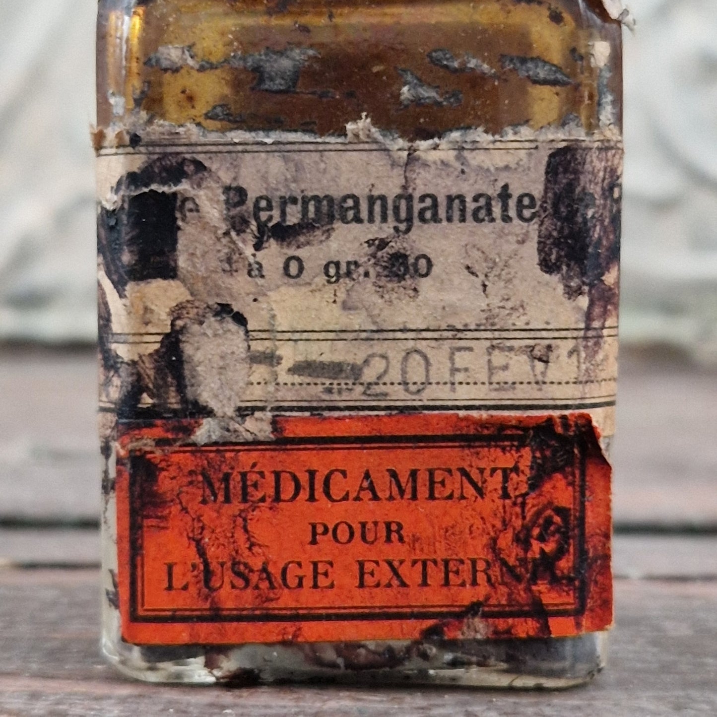 Ancien flacon de pharmacie scellé « Permanganate de Potasse »