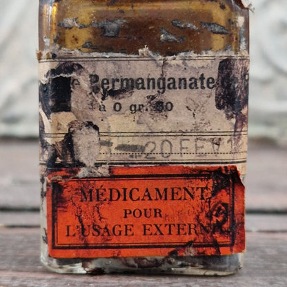 Ancien flacon de pharmacie scellé « Permanganate de Potasse »