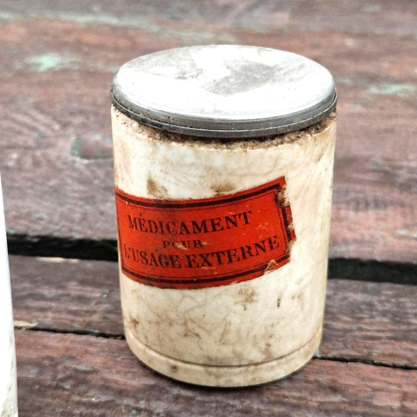 Lot de 2 anciens pots pharmaceutiques en céramique