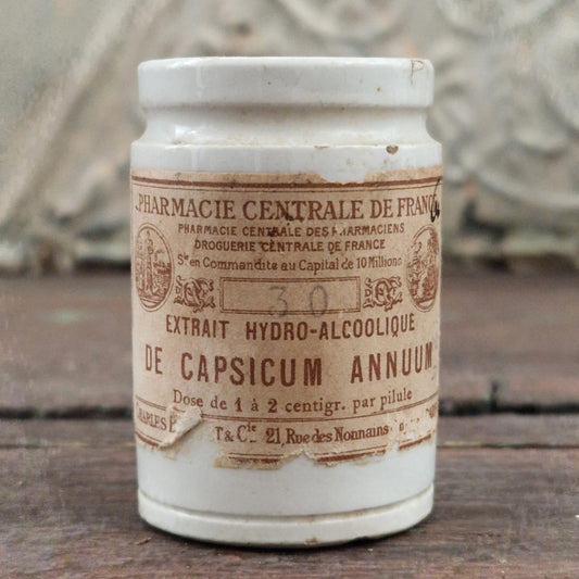 Petit pot de pharmacie « Extrait de Capsicum Annuum »