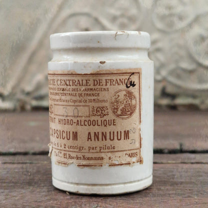 Petit pot de pharmacie « Extrait de Capsicum Annuum »