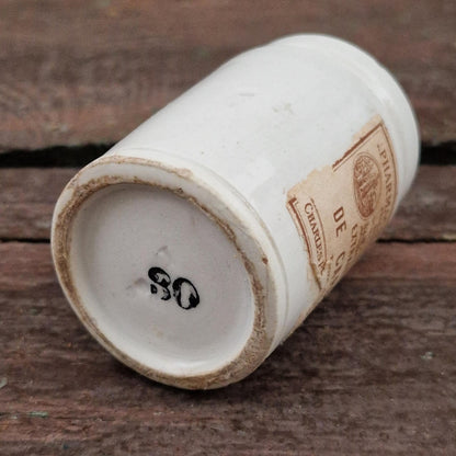 Petit pot de pharmacie « Extrait de Capsicum Annuum »