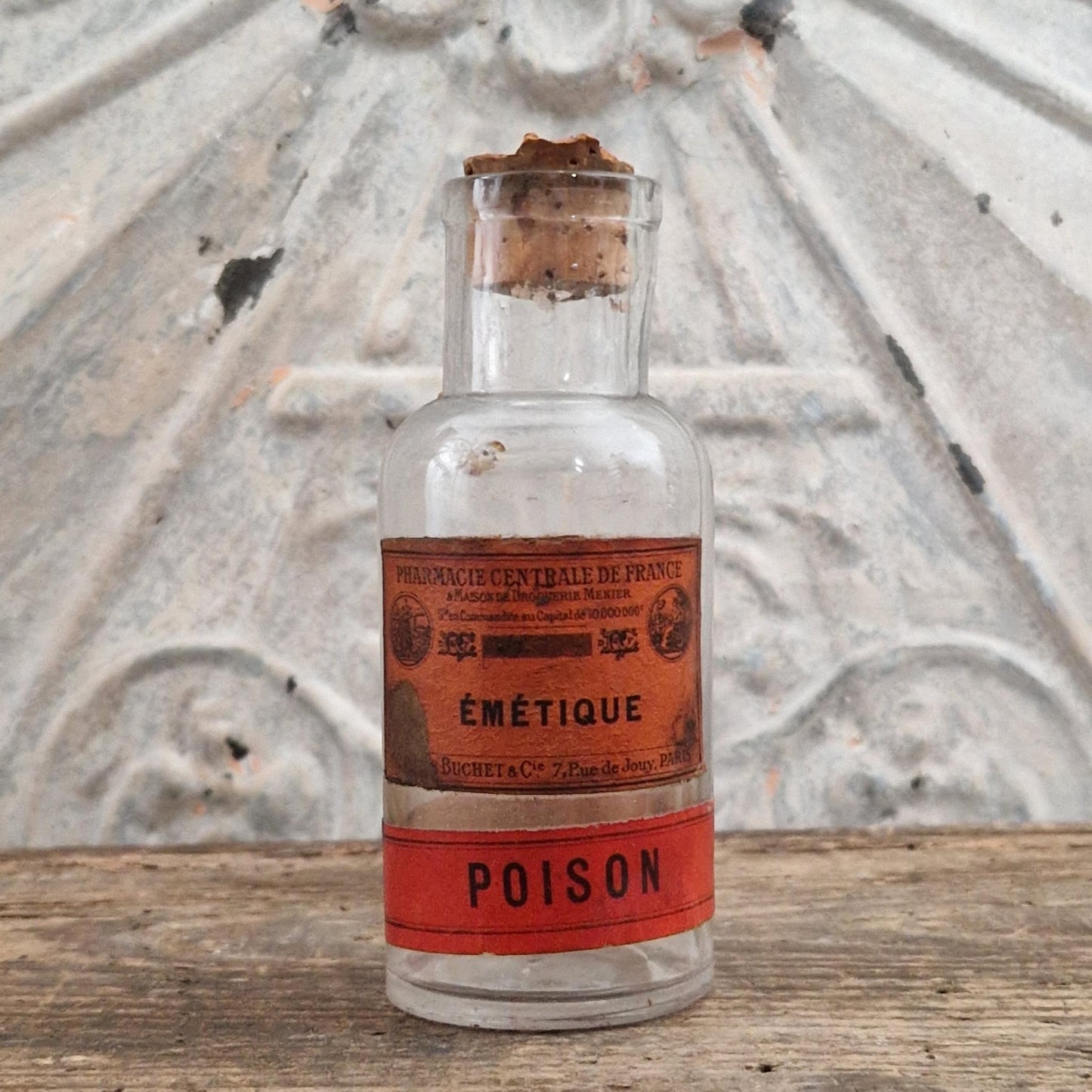 Ancien flacon pharmaceutique « Émétique - Poison »