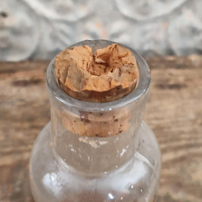 Ancien flacon pharmaceutique « Émétique - Poison »