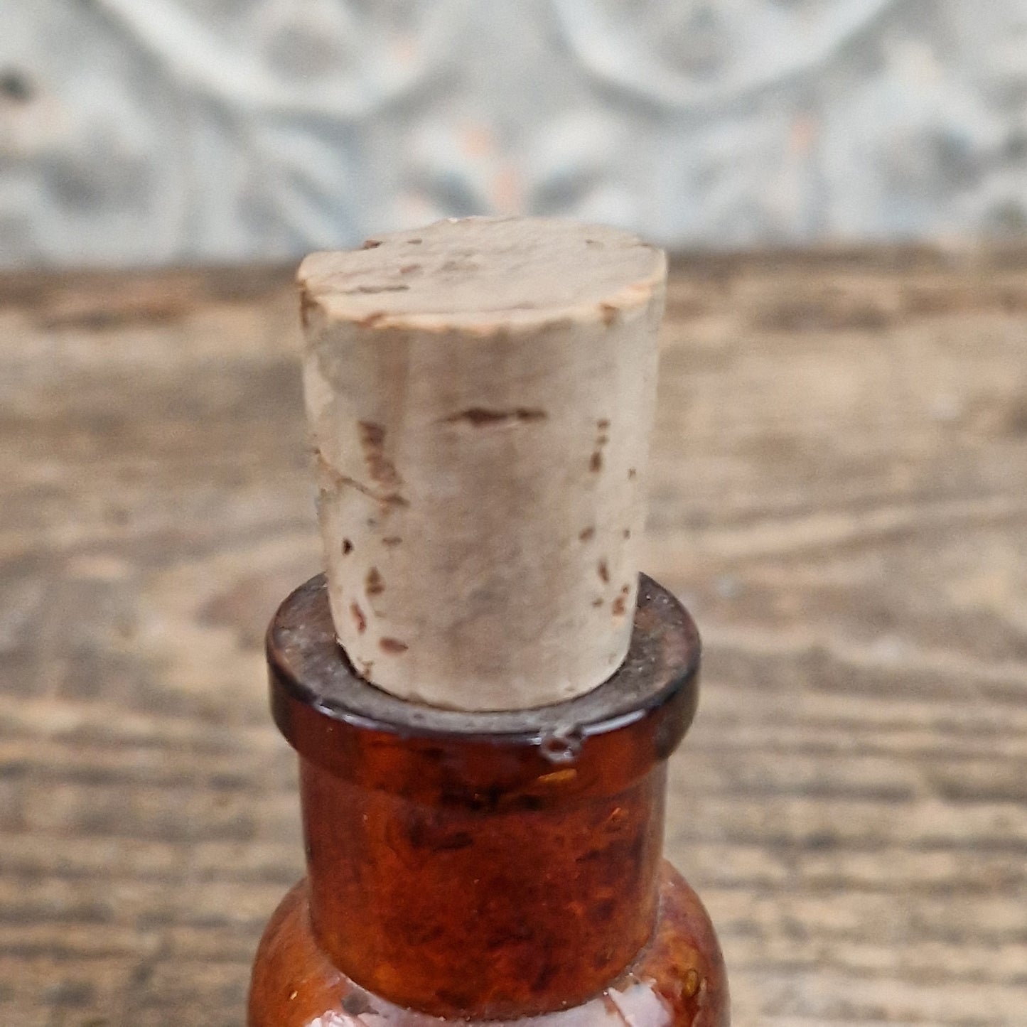 Ancien flacon de pharmacie « Sulfate d'Ésérine - Toxique »