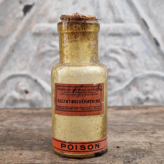 Ancien flacon de pharmacie « Sulfate de Vératrine - Poison »