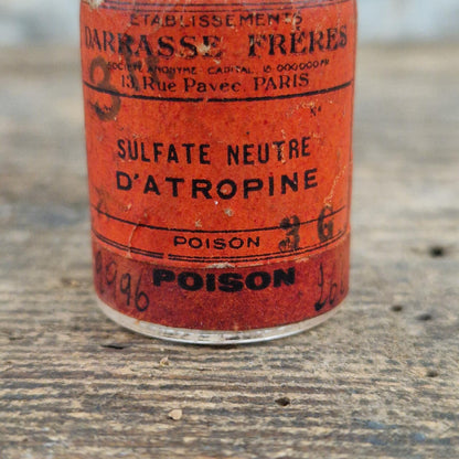 Ancien flacon « Sulfate neutre d'Atropine - Poison »