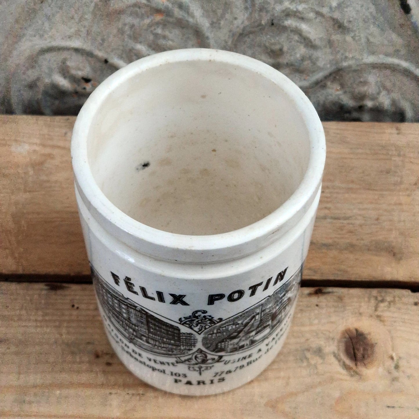 Rare pot Félix Potin Noir et Blanc - vers 1881 / 1883