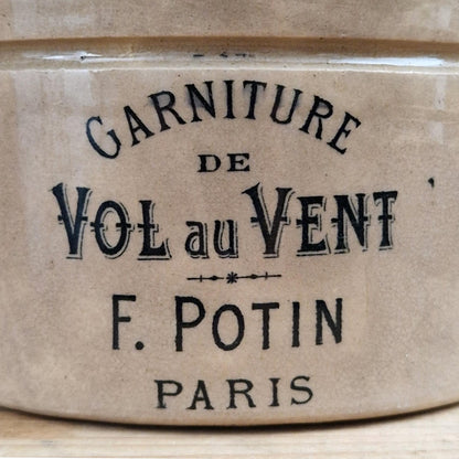 Rare pot en faïence Félix Potin « Vol au Vent »